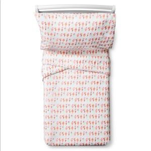 Pillowfort Toddler Sheet Set